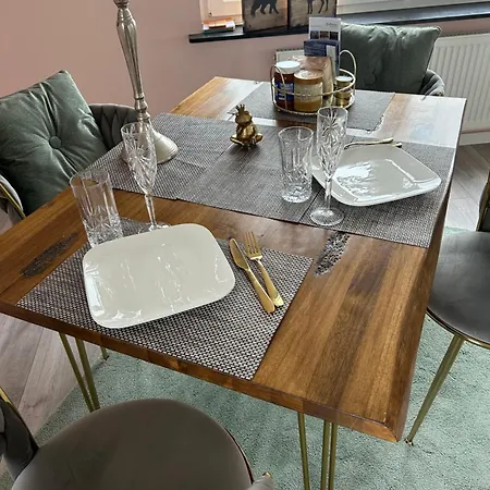 Maxima Mit Terrasse, Klimaanlage Und Sauna Apartment *